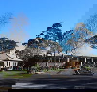 Pine Grove Hotel - LBG