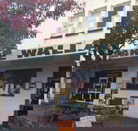 Lake Wallace Hotel - LBG