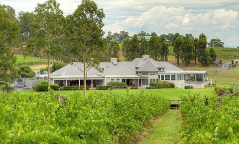RidgeView Restaurant,Wines & Cottages - LBG 0