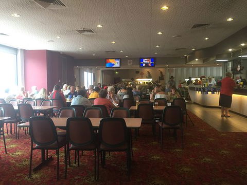 J&L Family Restaurant - LBG 0