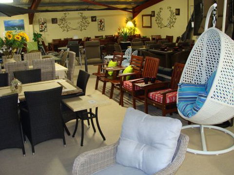 Beatties Furniture & Manchester - LBG 0
