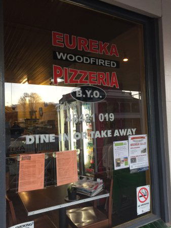 Eureka Pizzeria - LBG 0