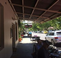 Cafe on Louee - LBG