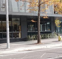 332 Manhattan Cafe - LBG
