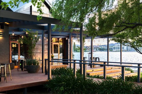 The Boat House - LBG 0