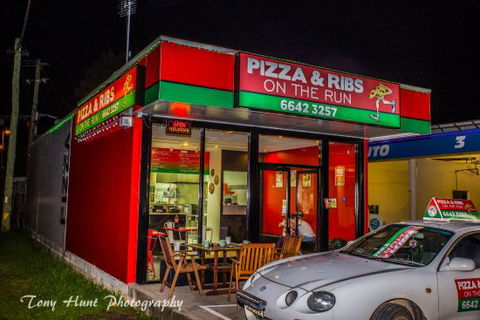 Pizza And Ribs On The Run - LBG 0