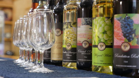Cedar Creek Estate Winery - LBG 0