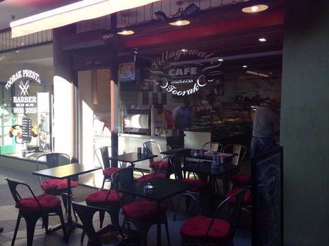 Villagewalk Cafe - LBG 0