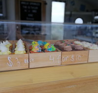 Vanilla Sprinkles Cupcakes  Coffee - LBG