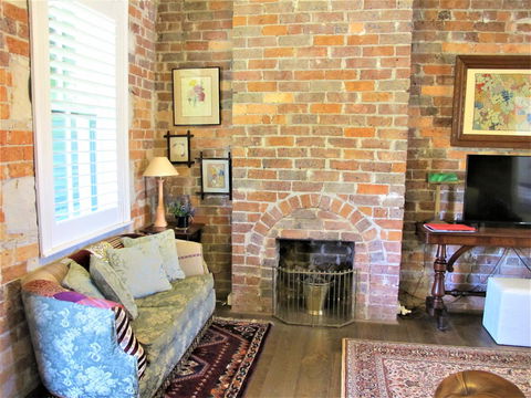 Apple Tree Cottage - LBG 14
