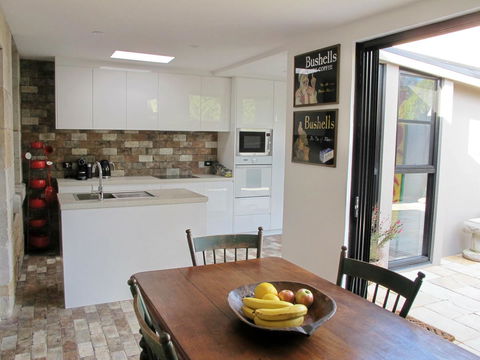 Apple Tree Cottage - LBG 4