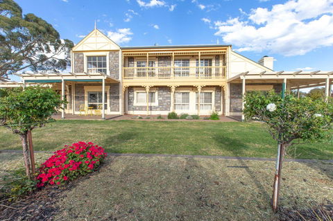 Angaston House - LBG 24