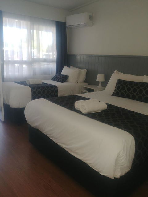 Bega Motel - LBG 6