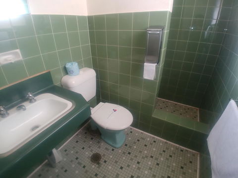 Bega Motel - LBG 12