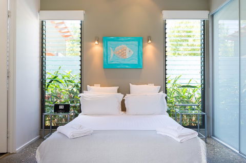 By The Beach B&B Self Contained Apartments - LBG 14