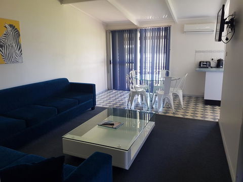 Amaroo Resort - LBG 22