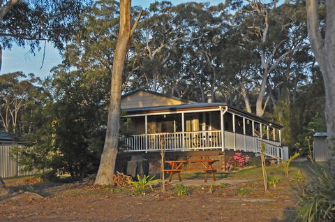 Bush & Bay Cottage - LBG 1
