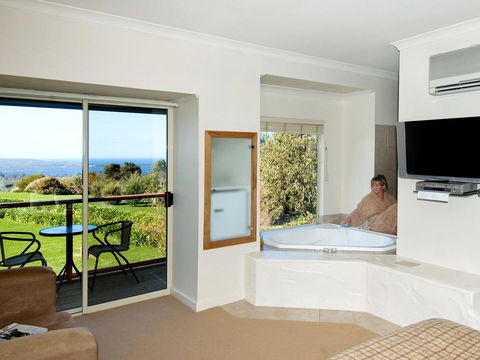Chimes Spa Retreat - LBG 38