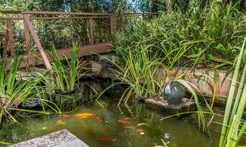 Chimes Spa Retreat - LBG 27