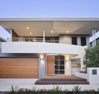 Adele's luxury South Beach apartment with King bed - LBG