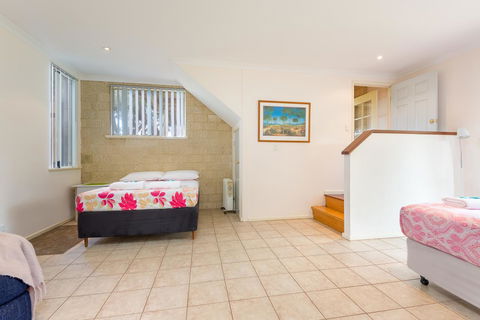 Surfside Ocean Beach Denmark Holiday Accommodation - LBG 14