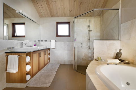 Aiyana Retreat - LBG 3