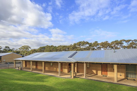 The Koorabup Motel - LBG 0