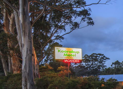 The Koorabup Motel - LBG 14