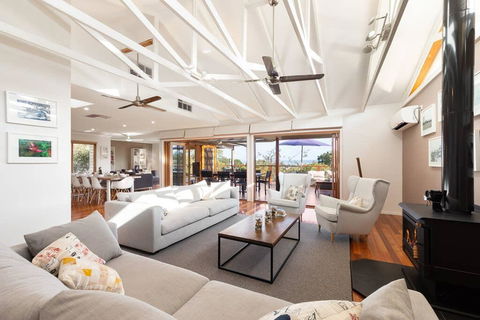 Acqua Vista - Water View, Fireplace, Walk To Beach - LBG 0