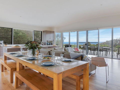 Aloha - Direct Beach Access From Property - LBG 1