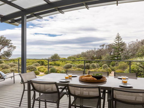 Aloha - Direct Beach Access From Property - LBG 0