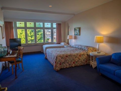 Battery Point Manor - LBG 2