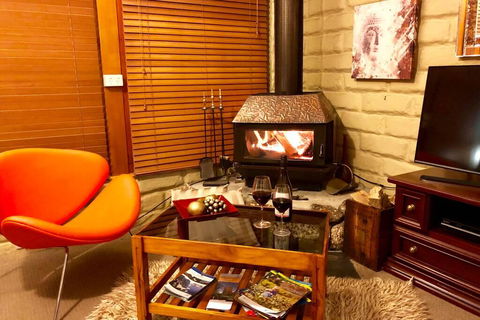 BEAUTIFUL RETREAT - 20 Mins To CBD And Only 10 Mins To MONA! - LBG 3