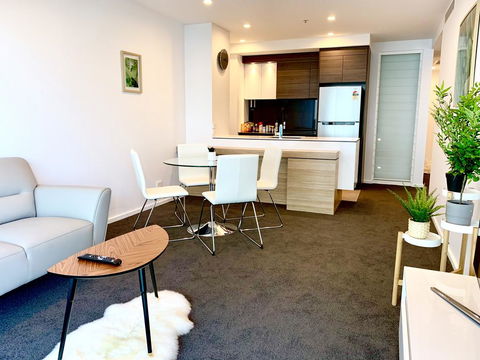 Best Located Brand New Apartment In Canberra CBD - LBG 0