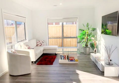 Brand New Home, 10 Mins To Beach, Torquay, Geelong, Deakin, Hospitals - LBG 0