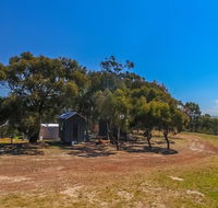 Big Tiny Seven Hills Tiny House Tallarook - LBG