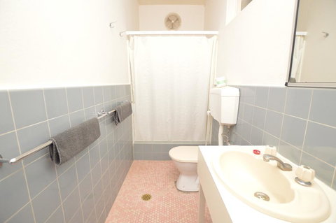 Billabong Motel - LBG 3