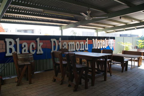 Black Diamond Motel - LBG 2