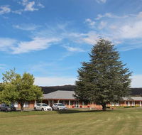 Bushman's Motor Inn - LBG