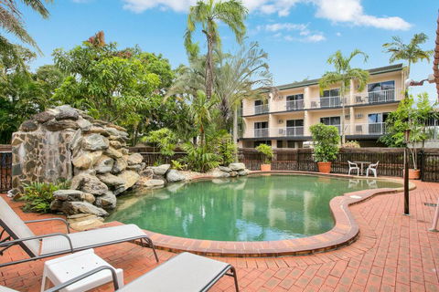 Cairns City Sheridan - LBG 2
