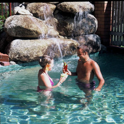Cairns Holiday Lodge - LBG 3