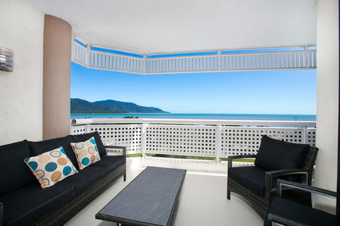 Cairns Luxury Waterfront Apartment - LBG 3