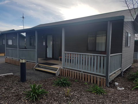 Canberra Carotel Motel - LBG 2