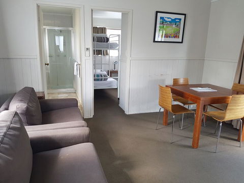 Canberra Carotel Motel - LBG 3