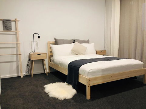 Canberra CBD Apartment 2BR 2BA 1Carpark - LBG 1