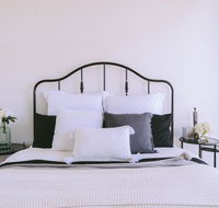 Capitol Executive Apartment on London Circuit - LBG