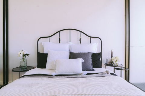 Capitol Executive Apartment On London Circuit - LBG 0