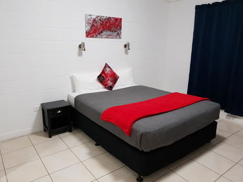 Capricorn Hotel - LBG 3