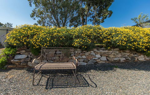 Captain Rodda's Cottage - LBG 3
