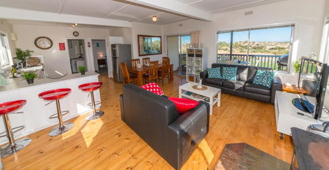 Carrickalinga SeaHaven: Coastal Escape-4BRM - 29 Riverview Drive - LBG 0